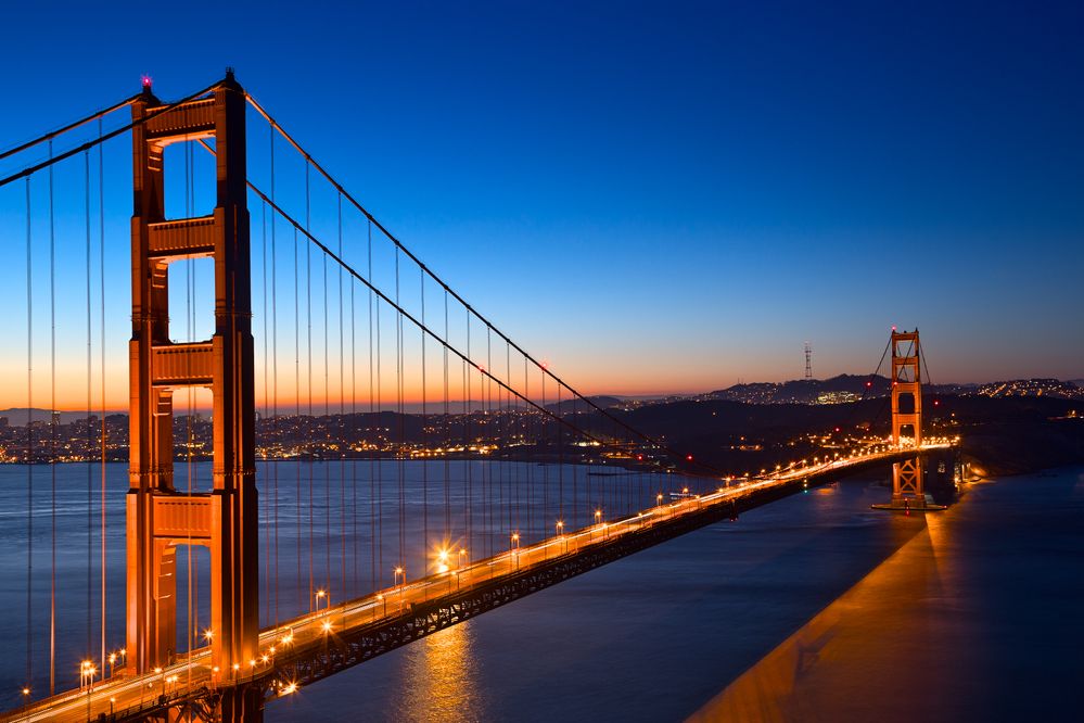 Caption: A photo of the Golden Gate Bridge in San Francisco, California taken during sundown. (Local Guide Edward Manson)