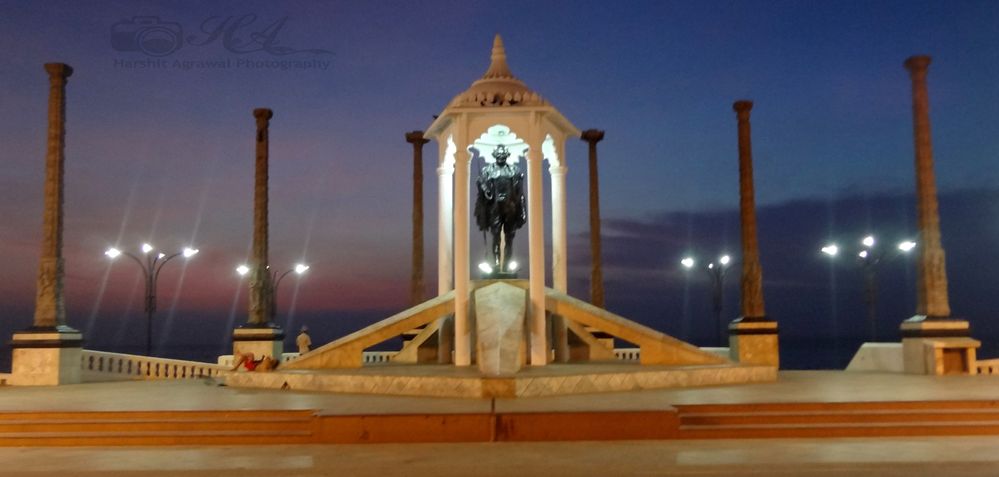 Gandhi Statue at Promenade Beach