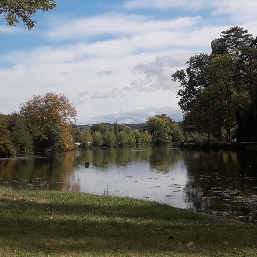 Promenade sur les bords de l'Yonne