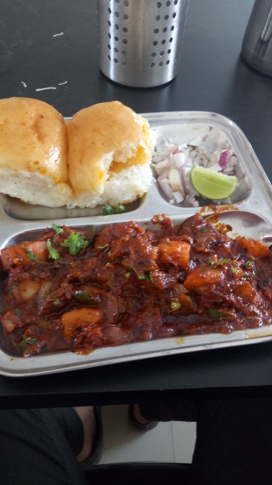 Its "Pav Bhaji Famous Dishes comes from Mumbai India but you get it all over india