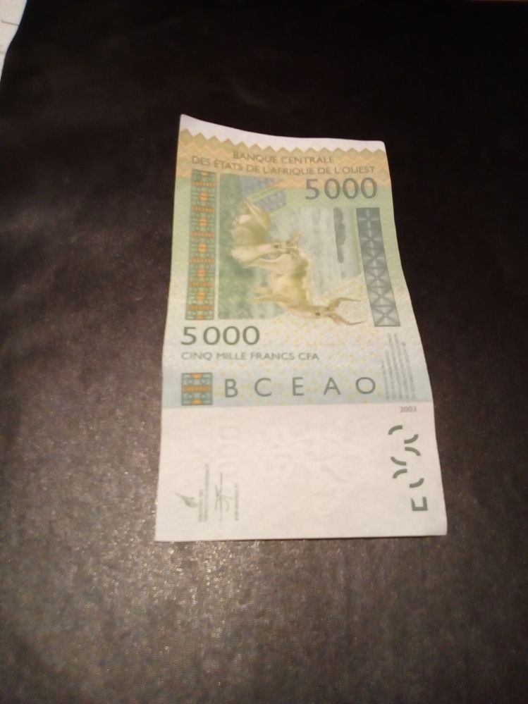 Currency of eight independent countries (Benin,Togo, Senegal, Niger,Mali, Guinea Bissau,Ivory coast, Burkina Faso)