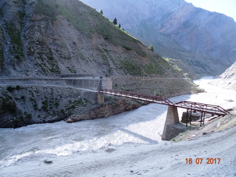 3913 Bridge to transit to the other side of River Chenab LG