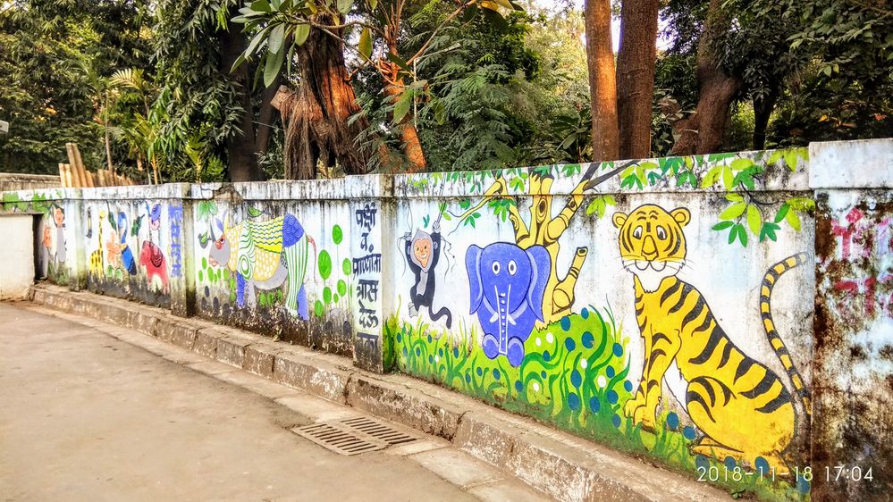 (Zoo) Wall of JijaMata Udhyan Inside ( Ranicha Baag) at Byculla Mumbai, India..