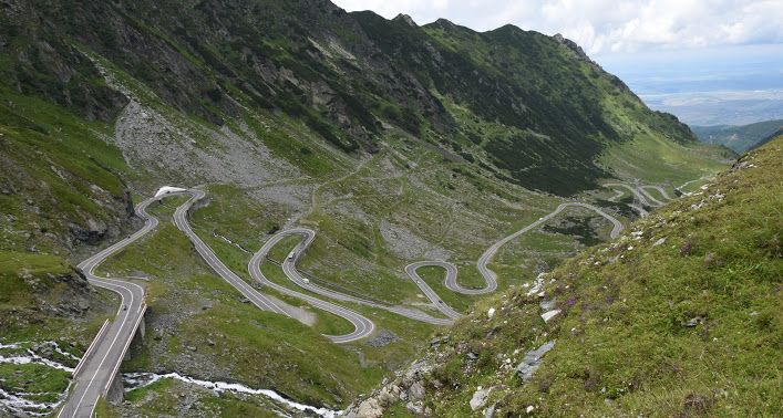 Caption: The Transfăgărășan mountain road, Carpathian Mountains of Romania (Local Guide Šimon Langer).