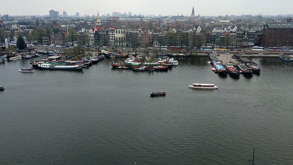 Caption: a piece ot the city of Amsterdam (Local Guide BorrisS)