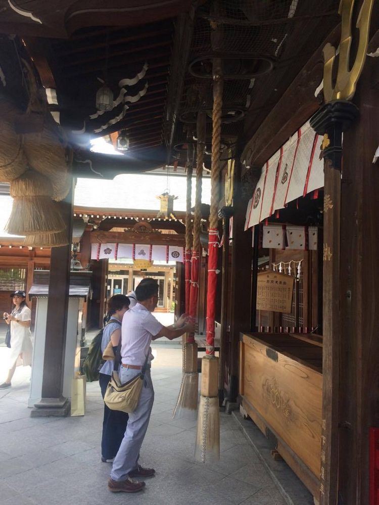 Steps of paying respect and making wishes in Kushida Shrine