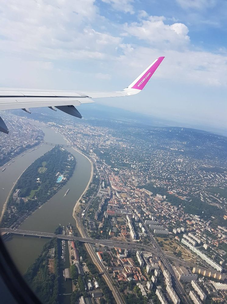 Caption: Photo from above of  Danube river, dividing the city in two part Buda and Pest, Budapest, Hungary (Local Guide @InaS)