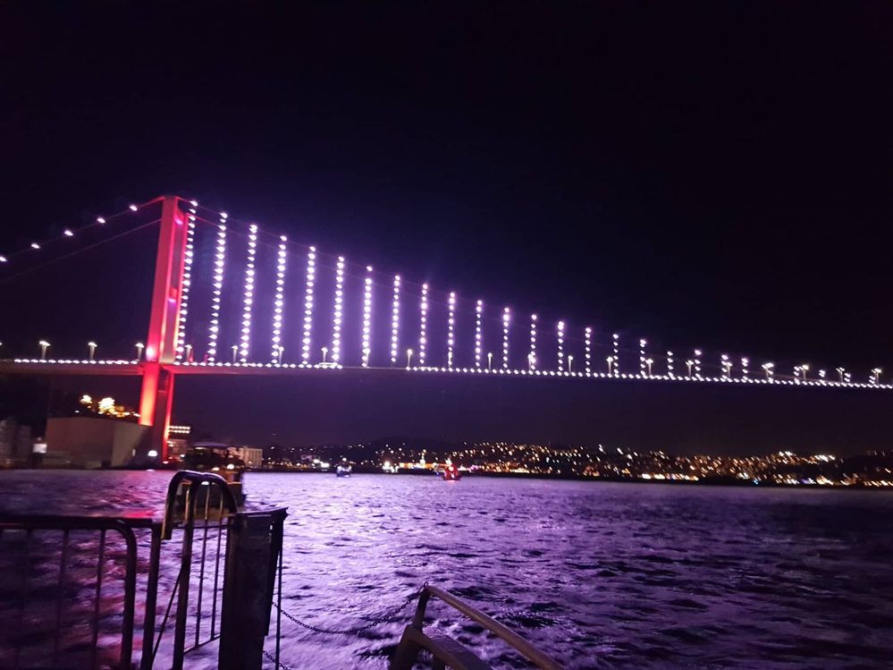 Caption: Bosphorus bridge, Istanbul, Turkey (Local Guide @InaS)