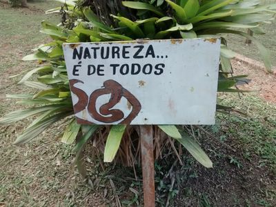 Placa "Natureza é de todos"