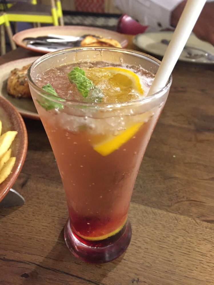 A Photo of the designer drink : Rosa Fresca
