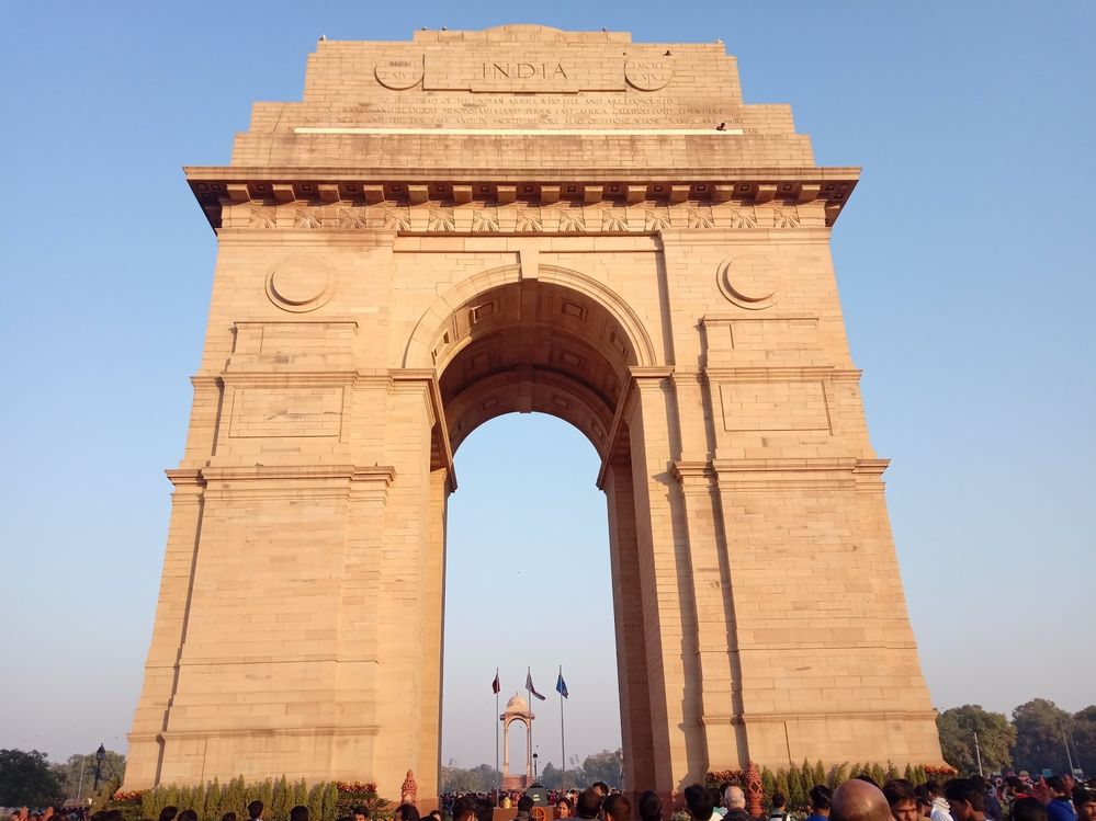 Caption: A photo of India Gate, a large stone arch built as a memorial to the British Indian Army  soldiers who lost their lives in World War I and the Third Anglo-Afghan War, in New Delhi. (Local Guide Mohd Shaboddin)