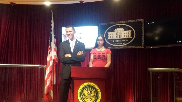 Caption: a photo of  former USA president Barack Obama in Shanghai Madame Tussauds Wax Museum (Local Guide: RadieN)