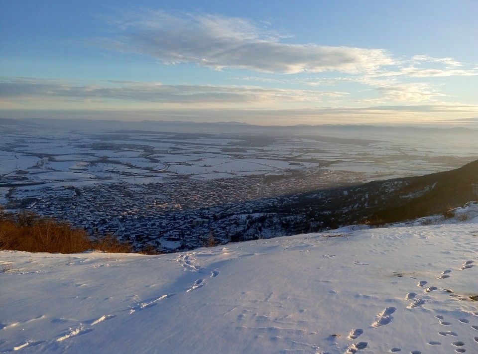 Caption: A photo of winter landscape from the hills above my hometown - Shumen. (Local Guide @TsekoV)