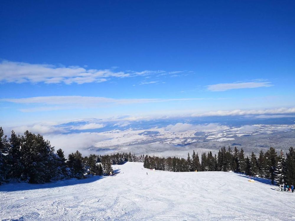Caption: A photo of ski resort in Borovets. (Local Guide @Aruni)