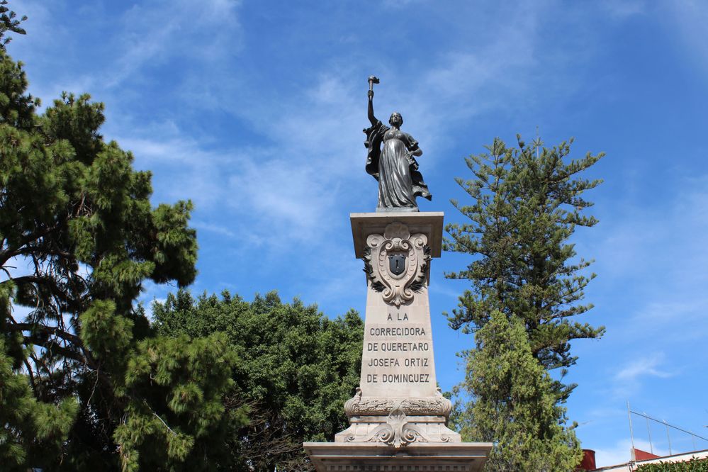 Monumento a la Corregidora
