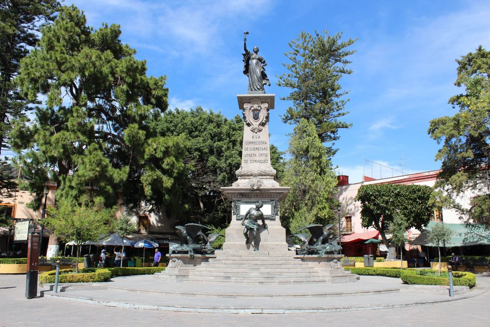 Monumento a la Corregidora