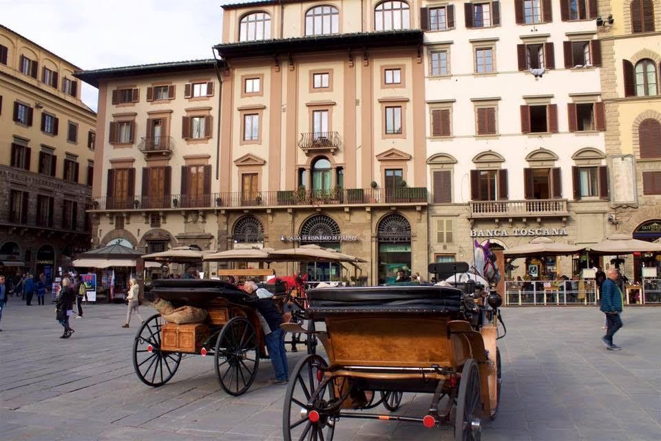 Caption: A photo from Piazza della Signoria in Florence, Italy. (@DanniS)