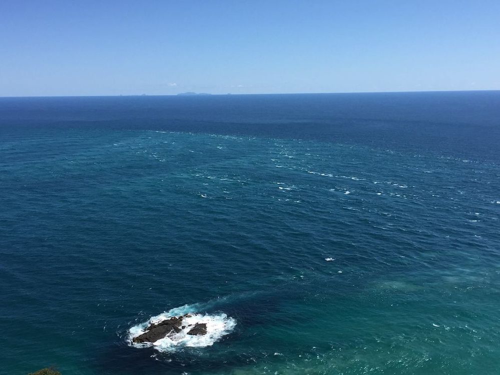 The meeting of the Pacific Ocean and the Tasman Sea