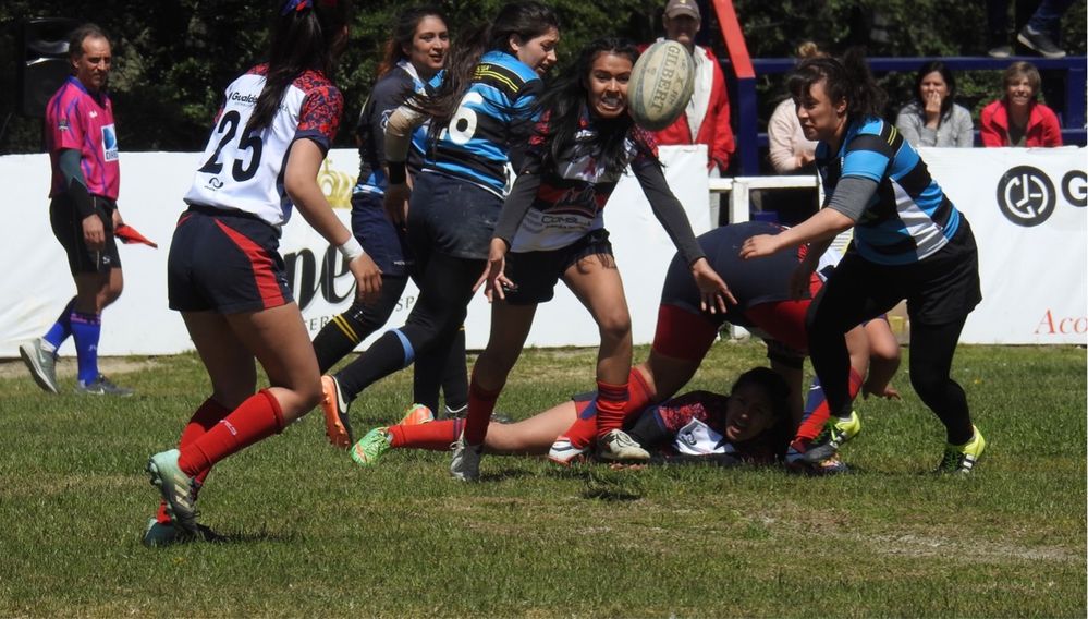 Caption: Rugby femenino - Río Grande (Local Guides @FaridMonti)