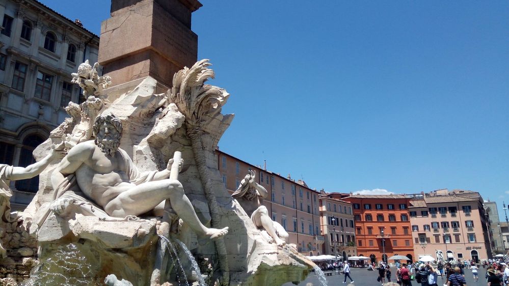 Caption: Piazza Navona, Rome (Local Guide BorrisS)