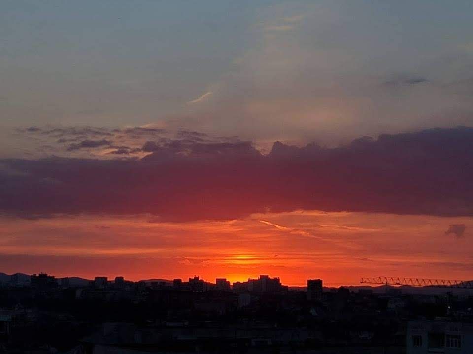 Caption: A red sunset in Sofia (Local Guide @MoniDi)