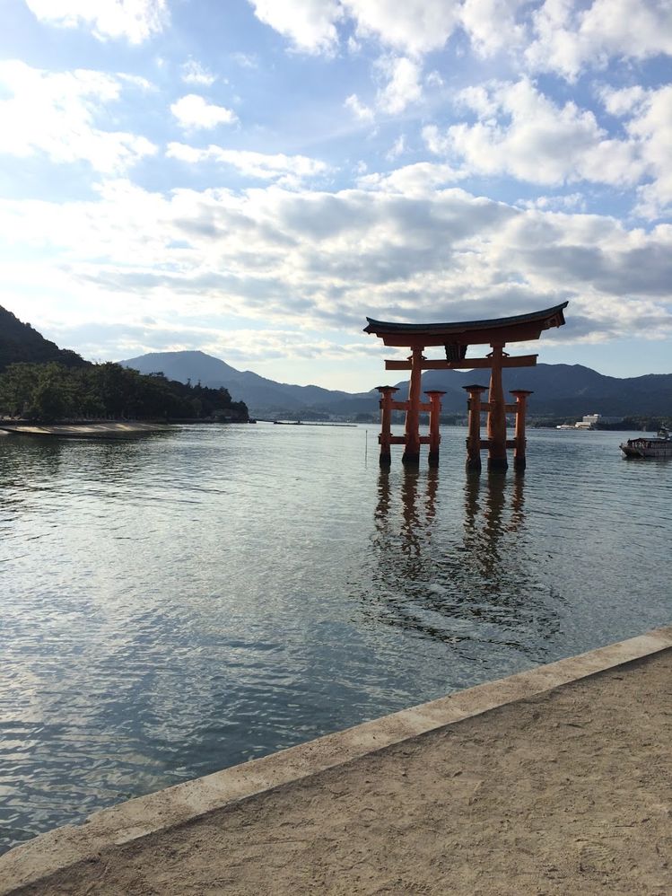 Caption: A photo of the Great Torii of Miyajima, Japan. (Local Guide @Ivi_Ge)
