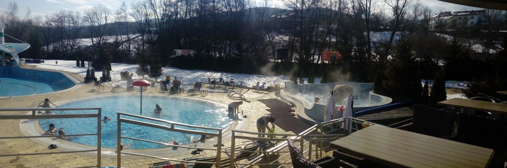 Caption: Photo of the Thermal Pool in Dobrinishte. (Picture by KlaudiyaG)