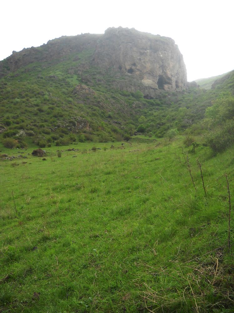 Laçın rayonu Qarıqışlaq kəndi Qazan qaya