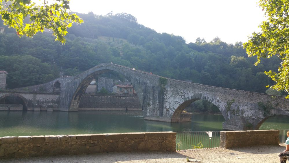 Caption: "The Devil's bridge" in Borgo a Mozzano (Italy)