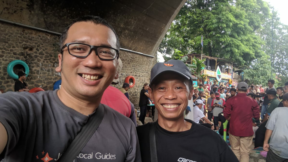 Bro Rahamat H dari Jakarta Local Guides dan FJoe  dari Bogor Local Guides