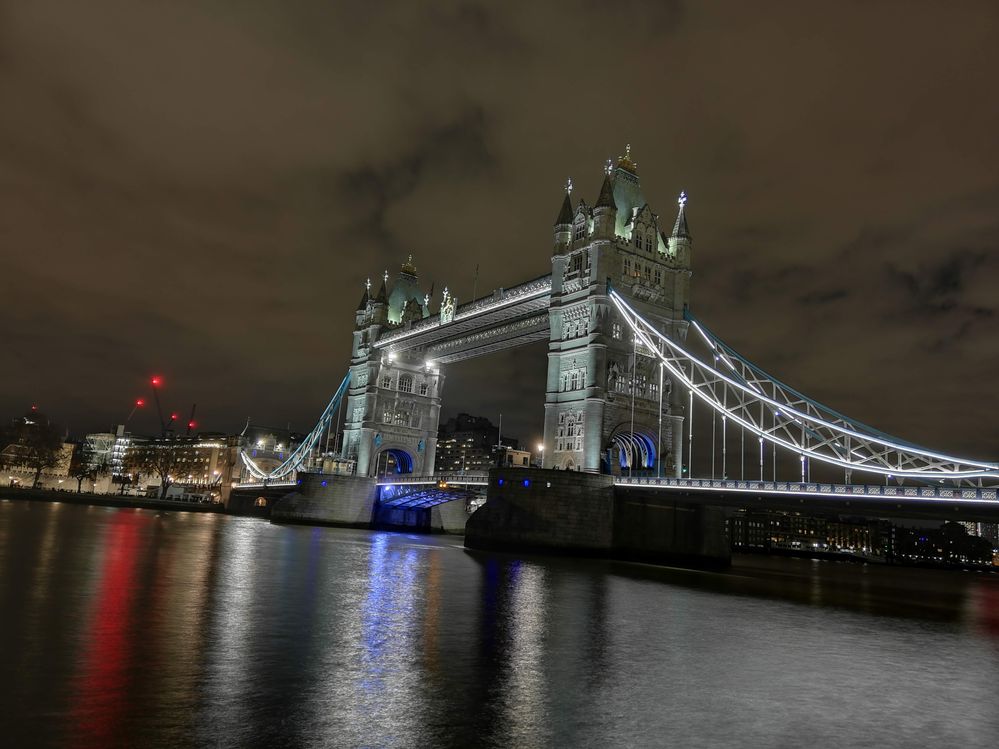 Caption: A photo of Tower bridge in London, United Kingdom (Local Guide @KatyaL)