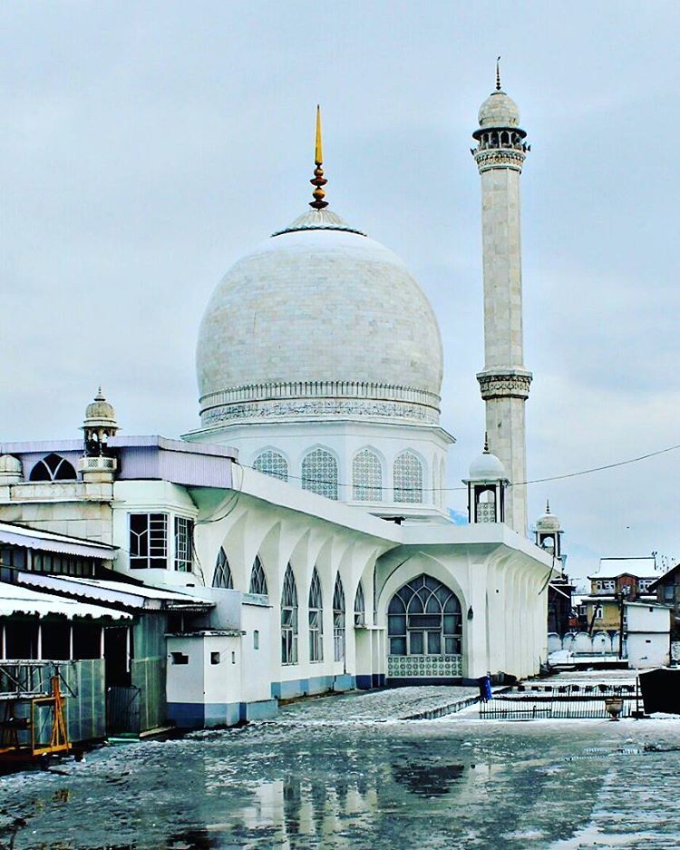 Hazratbal shrine Srinagar Kashmir