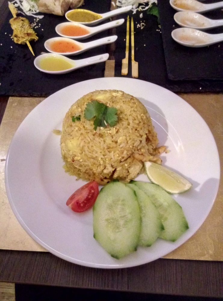 Caption: Egg fried rice with shrimps and cucumber. (photo by Klaudiyag)