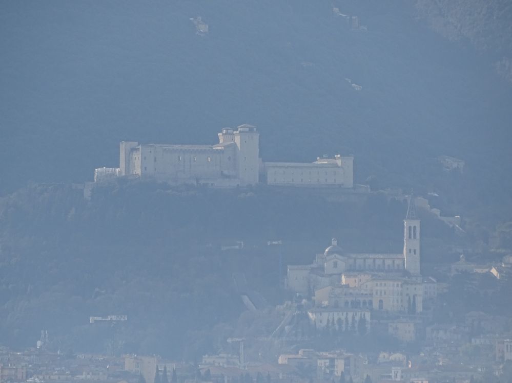 Spoleto - la Rocca and Il Duomo