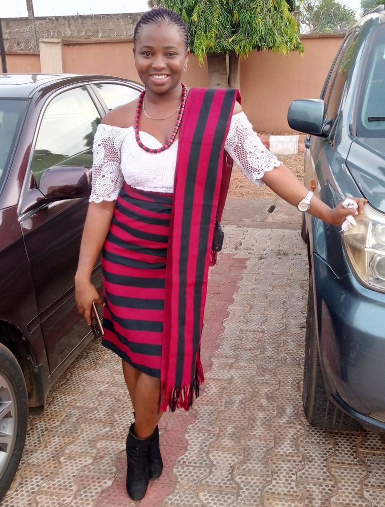 Am rocking Idoma Cultural attire in Benue State... How do i Look?