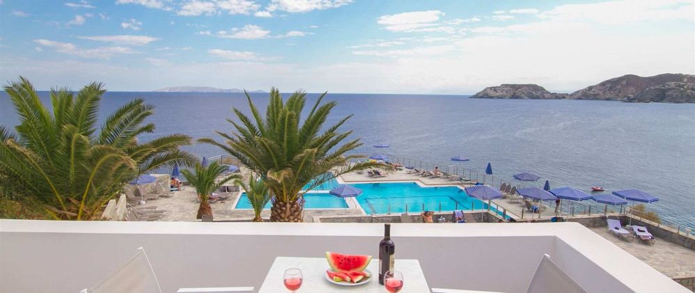 Peninsula hotel in Crete!