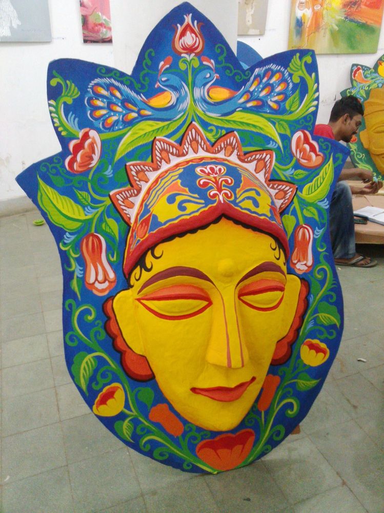 4 Feet paper mask