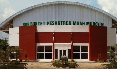 Caption : A photo  Sport Centre of Buntet Islamic Boarding School, Cirebon, West Java (local guide  Ugit Rifai)