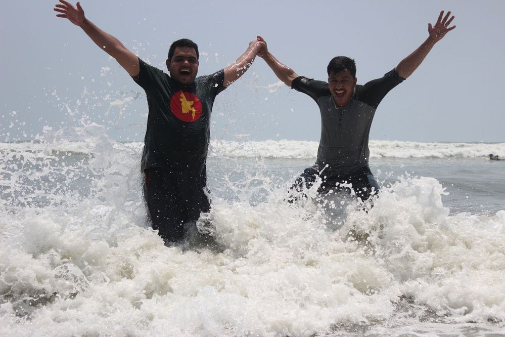 Local Guide @PavelSarwar and @NirajBhusal jumping on Sea Water. Photo Captured by Local Guide @SumaiyaZafrinC