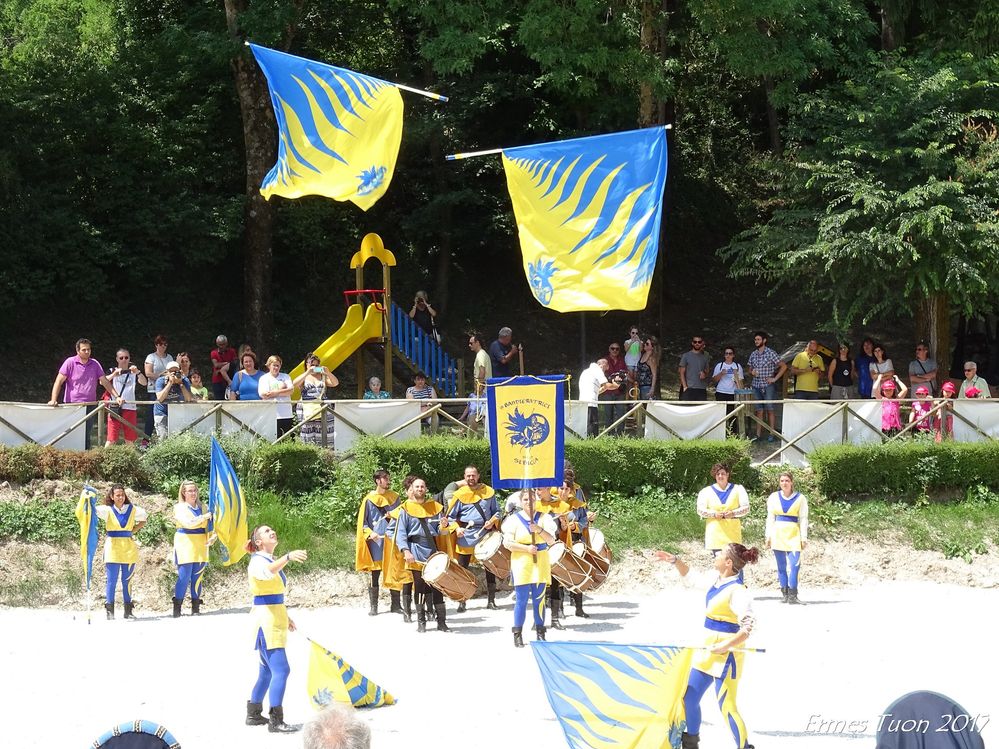 Caption: a team of flag-wavers, during an event in Visso - Central Italy - Photo Credit: Local Guide @ermest