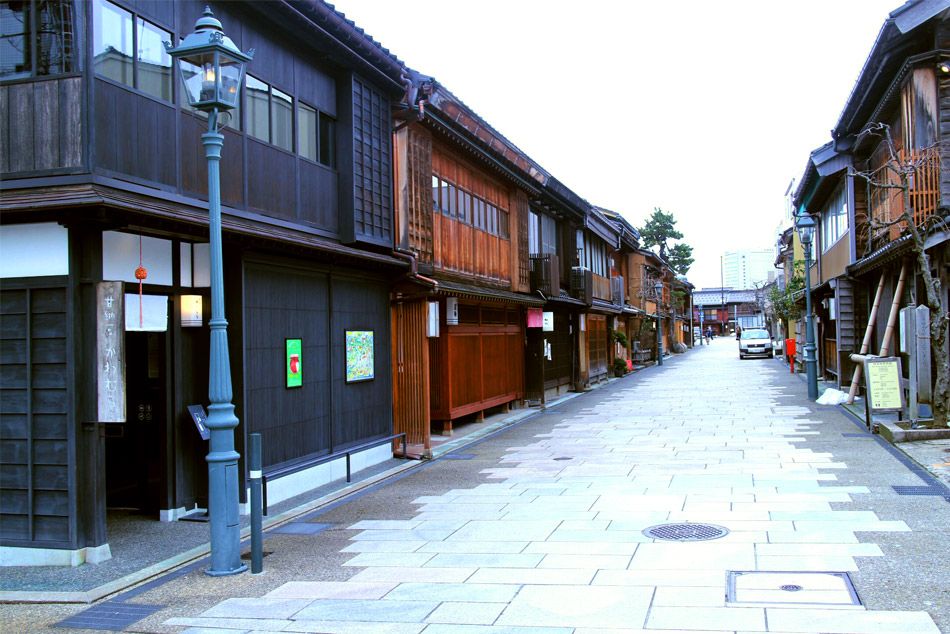 The street of "Nishi-Chaya-Gai"