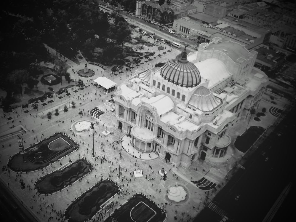 Palacio de Bellas artes vista desde la torre latinoamericana ( con filtro)