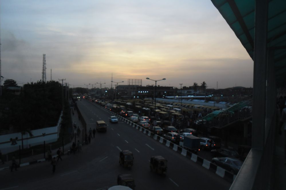Berger Bustop Lagos @6:43pm