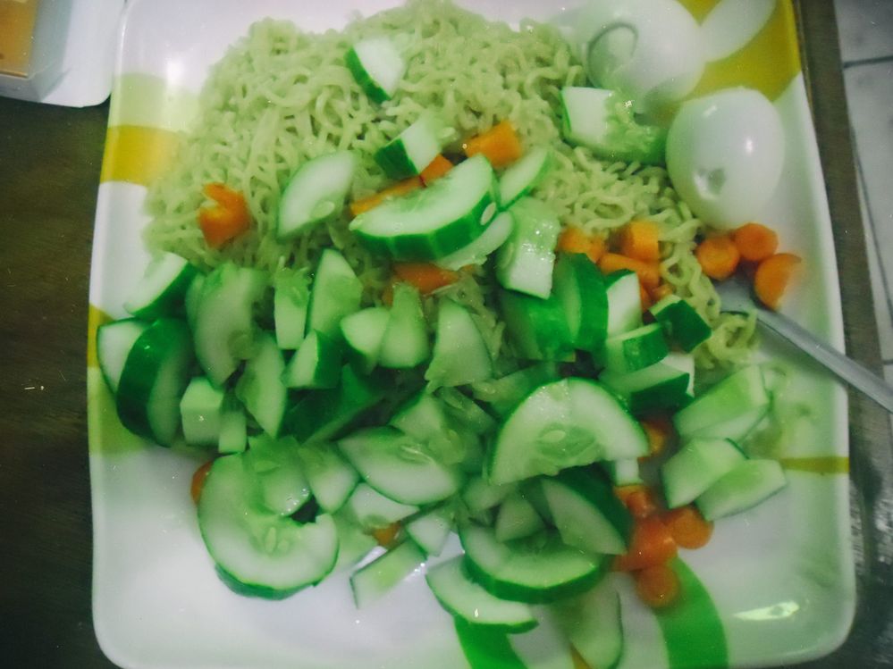 Noodles with Cucumber+Carrot+Eggs