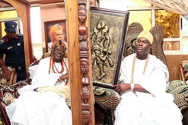 Ooni of Ife Right, one of the biggest Traditional Ruler  in Africa visiting Badagry Museum at the Lagos Carnival.